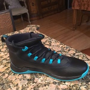 Brand new Size 10 . Men's Jordan's ultra fly 2 .